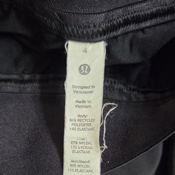 Lululemon Black Skirt Shorts Tennis Golf Athletic Athleisure Size 4 - Picture 2 of 7